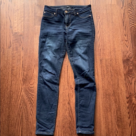 STS Blue Bella Skinny Jeans (Size 7, fits like 28) - Picture 1 of 2